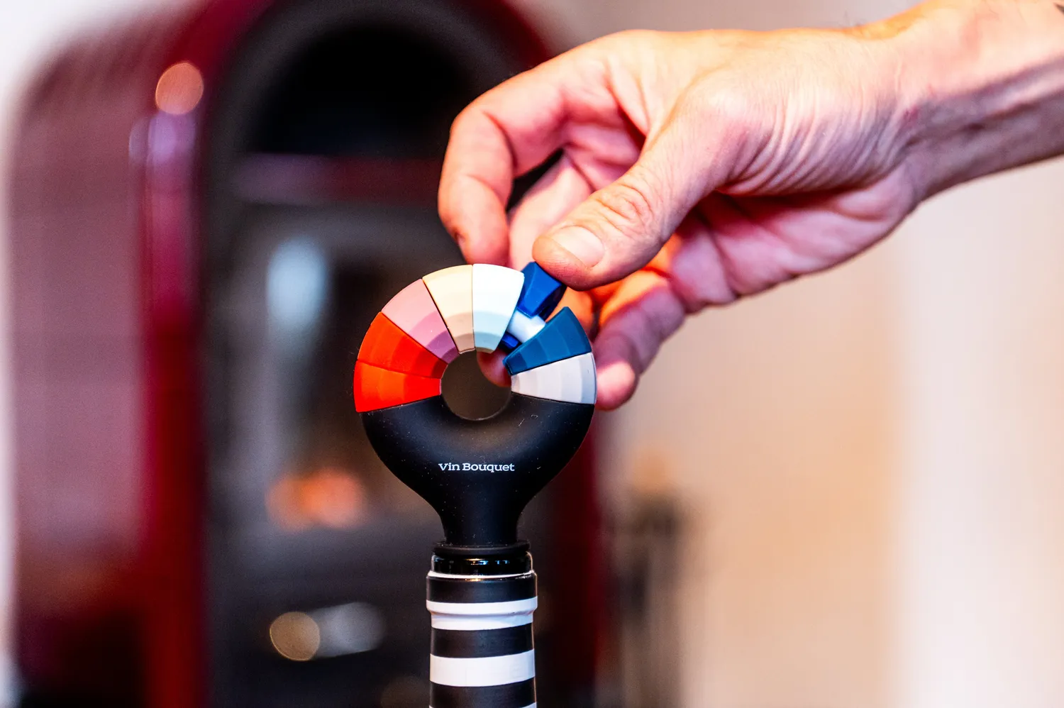 VinBouquet Tappo Bottiglia Silicone con 8 Segnabicchieri