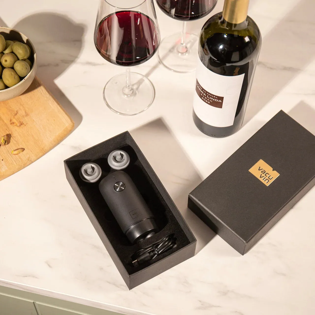 Vacuvin Electric Wine Saver pompa vino elettrica 2 tappi