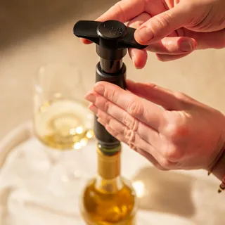 Vacuvin Original pompa vino sottovuoto nera 2 tappi